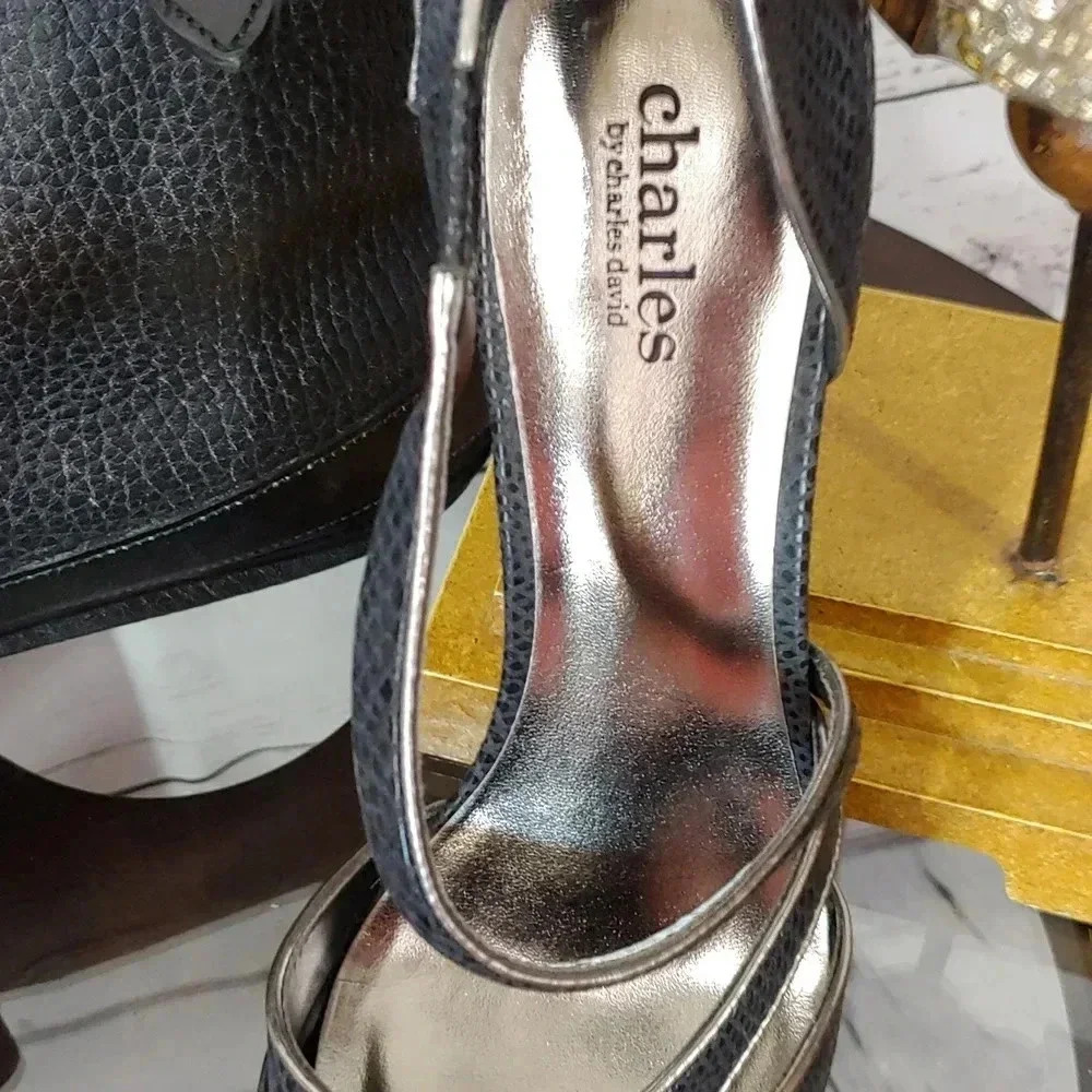 High heels by Charles David - Picture 7 of 12